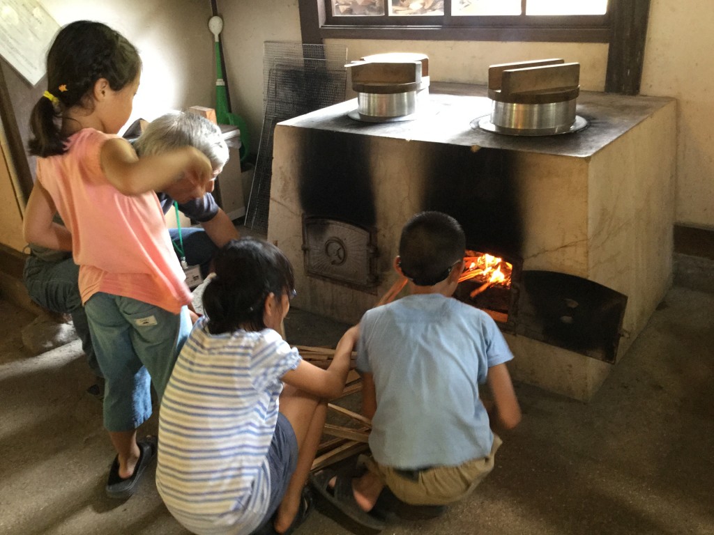 秋川牧園体験ツアー帰郷庵かまどでご飯