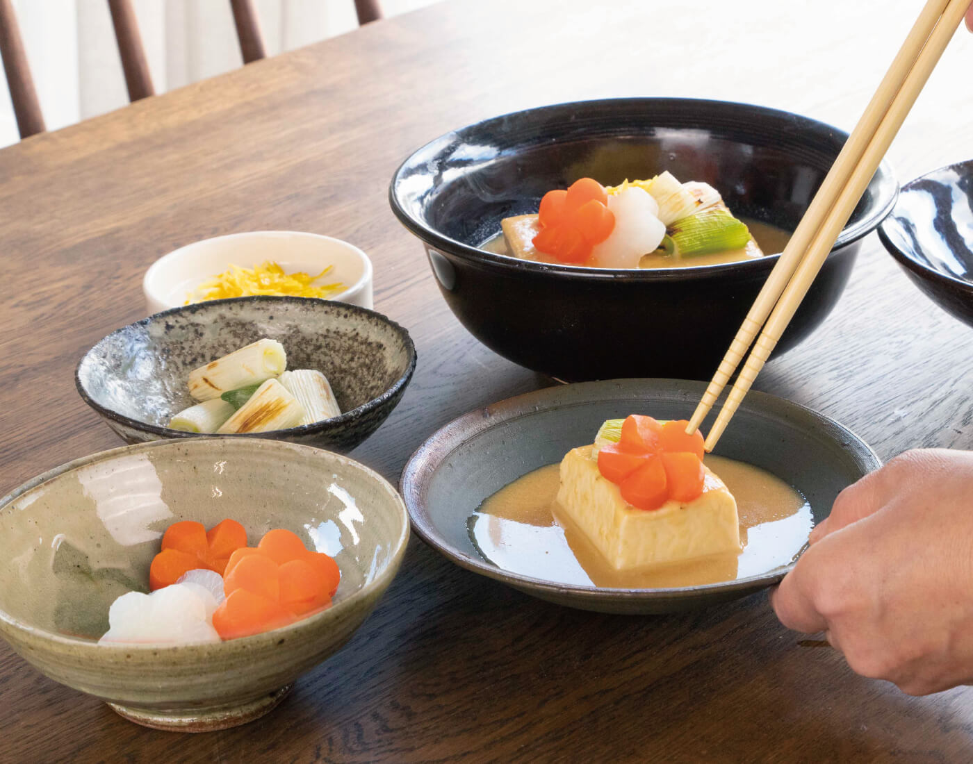 料理が並んだ食卓