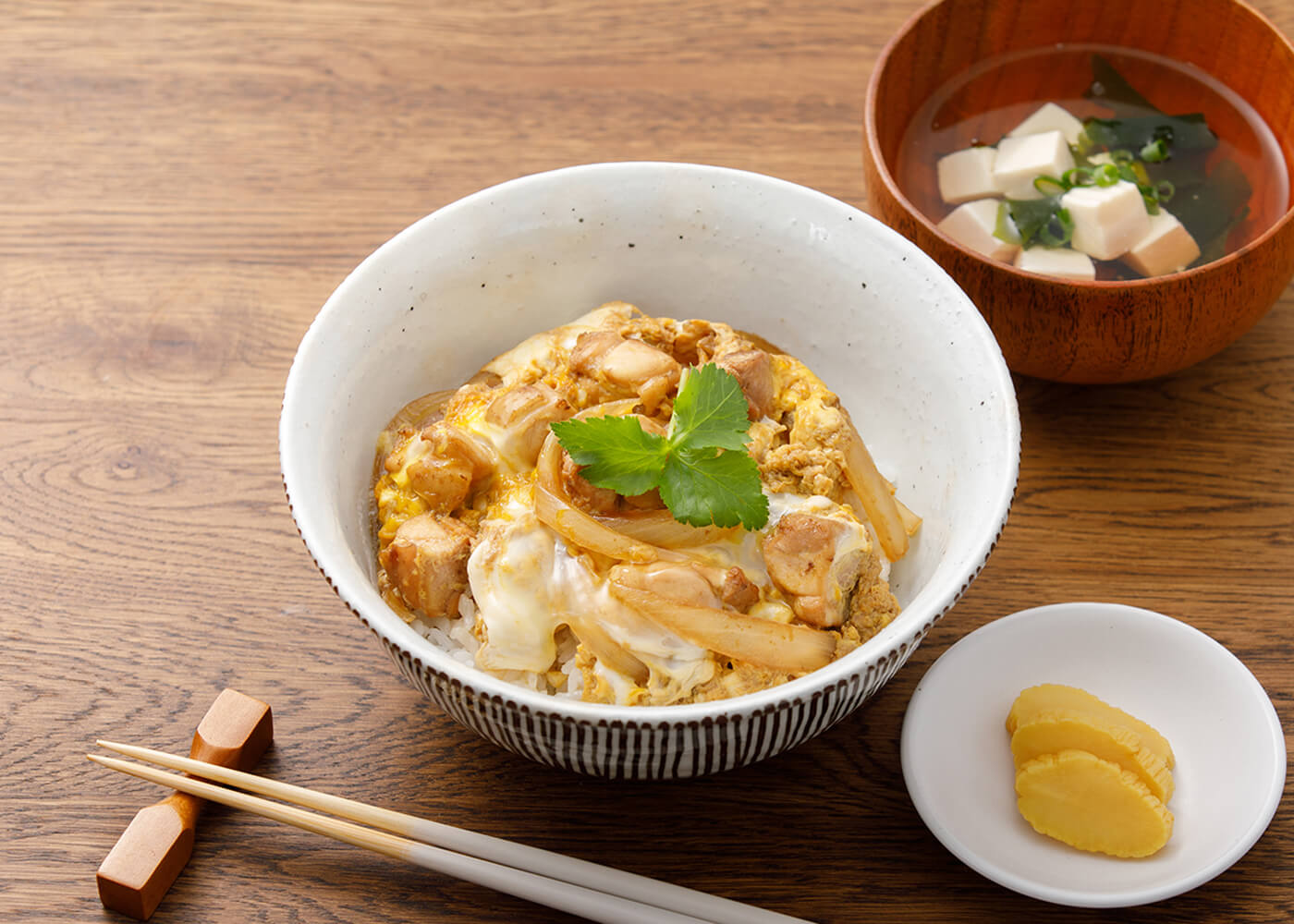 鶏もも肉の親子丼